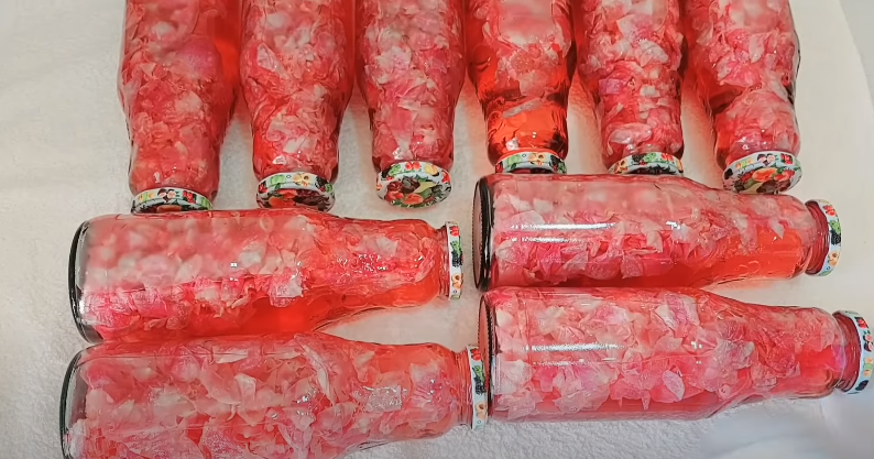 Найсмачніший напій у світі - з пелюсток троянд! Ви повинні його спробувати "Трояндове мохіто" на зиму