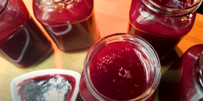 Смачний, густий малиновий джем без кісточок! Все дуже просто, швидко і без загусників - тільки малина та цукор