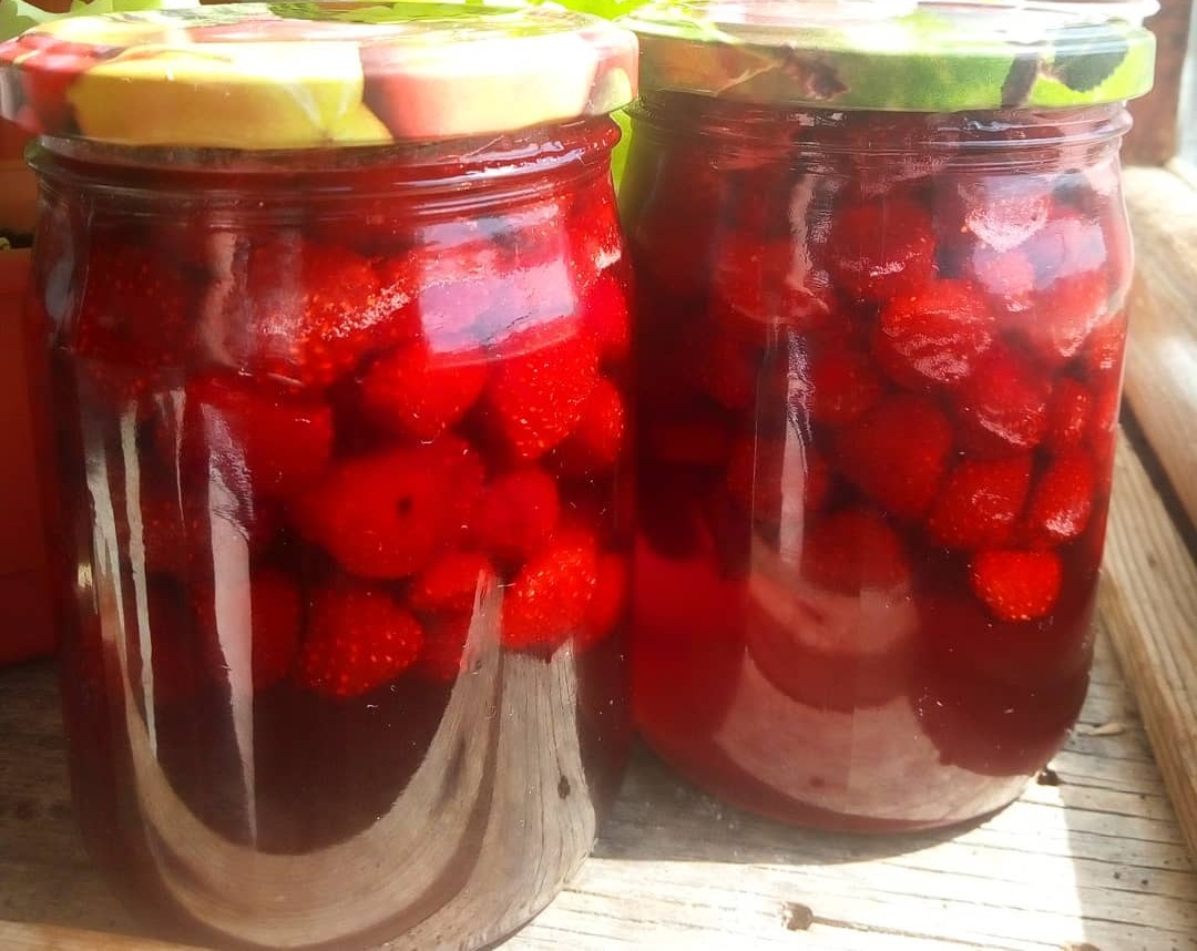 Варення з суниці на зиму: неймовірно смачна, ароматна і така гарненька заготовка