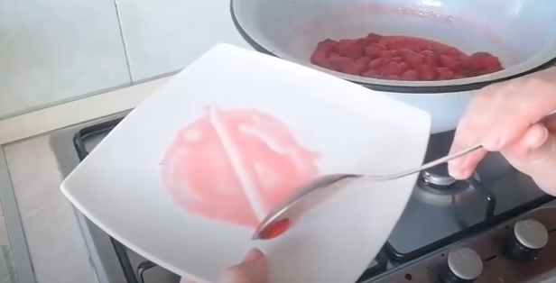 Цукати із полуниці в домашніх умовах - найкращий рецепт, з яким справиться кожна господиня