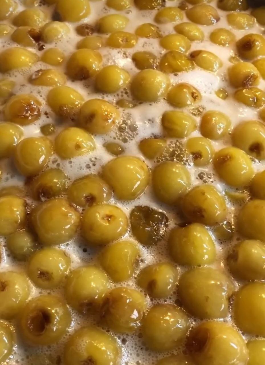 Варення з білої черешні на зиму "Янтарне" - моє найулюбленіше, рецепт дуже хороший, варення виходить неймовірно смачним та гарним (нічого не "стріляє" і не псується)