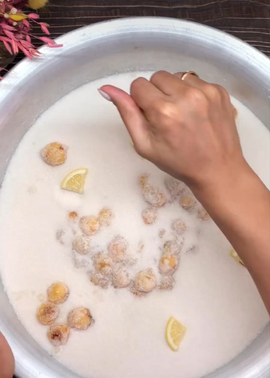 Варення з білої черешні на зиму "Янтарне" - моє найулюбленіше, рецепт дуже хороший, варення виходить неймовірно смачним та гарним (нічого не "стріляє" і не псується)