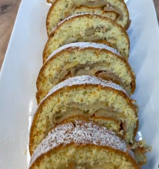 Рулет «ШАРЛОТКА» на швидку руку. На його приготування потрібно лише 30 хвилин - ніжний і дуже смачний