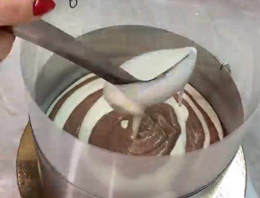 Швидко і БЕЗ випічки! Справжній літній десерт! Дуже смачний торт зі смаком морозива "Зебра"