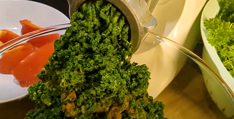 Свіжа ЗЕЛЕНЬ у будь-яку пору року! Цей соус із петрушки Ви будете готувати завжди! Рецепт завжди свіжої та ароматної зелені (БЕЗ стерилізації)