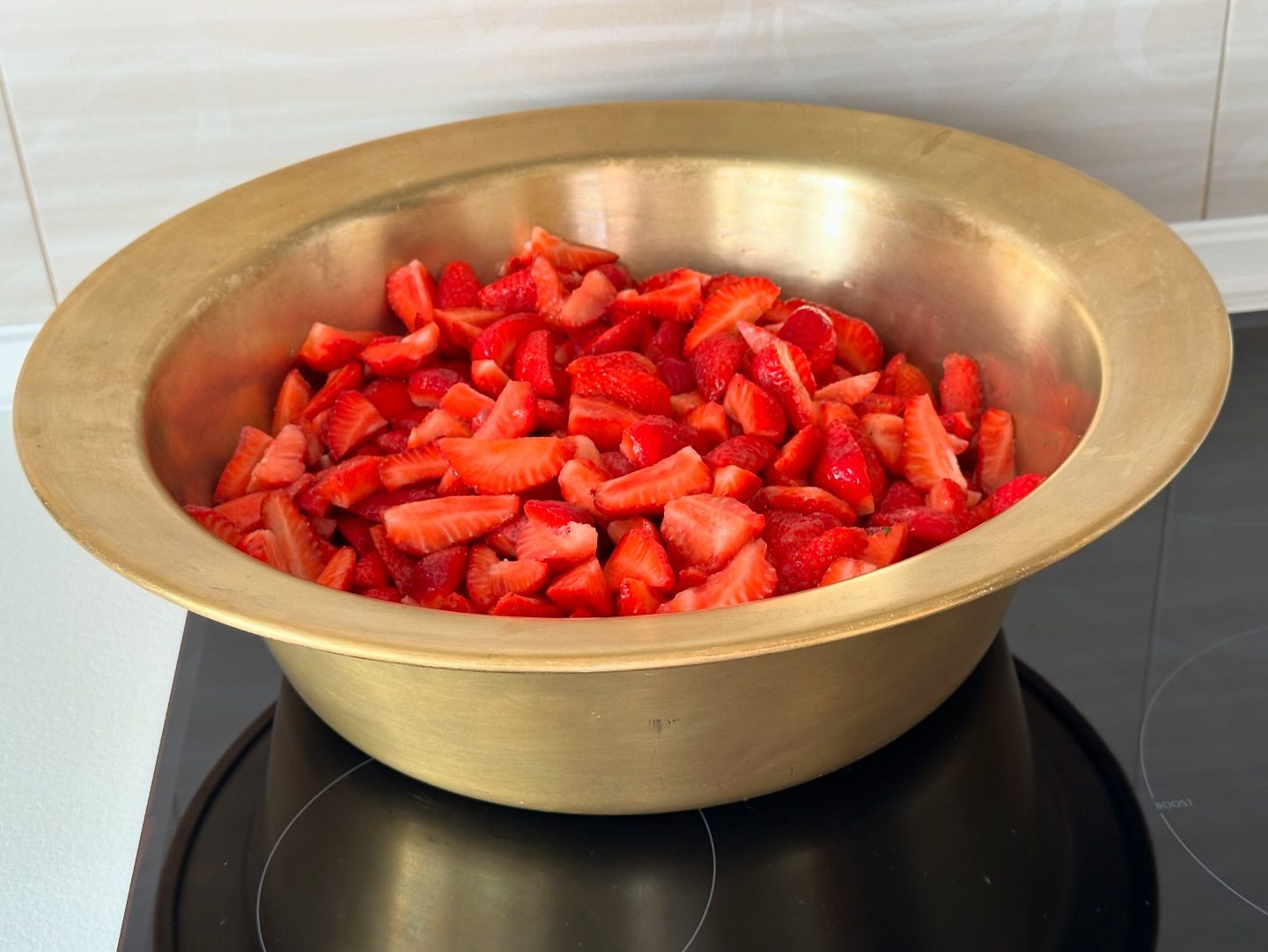 Це найкращий спосіб приготування! Джем або конфітюр з полуниці на зиму: густенький, ароматний і неймовірно смачнющий