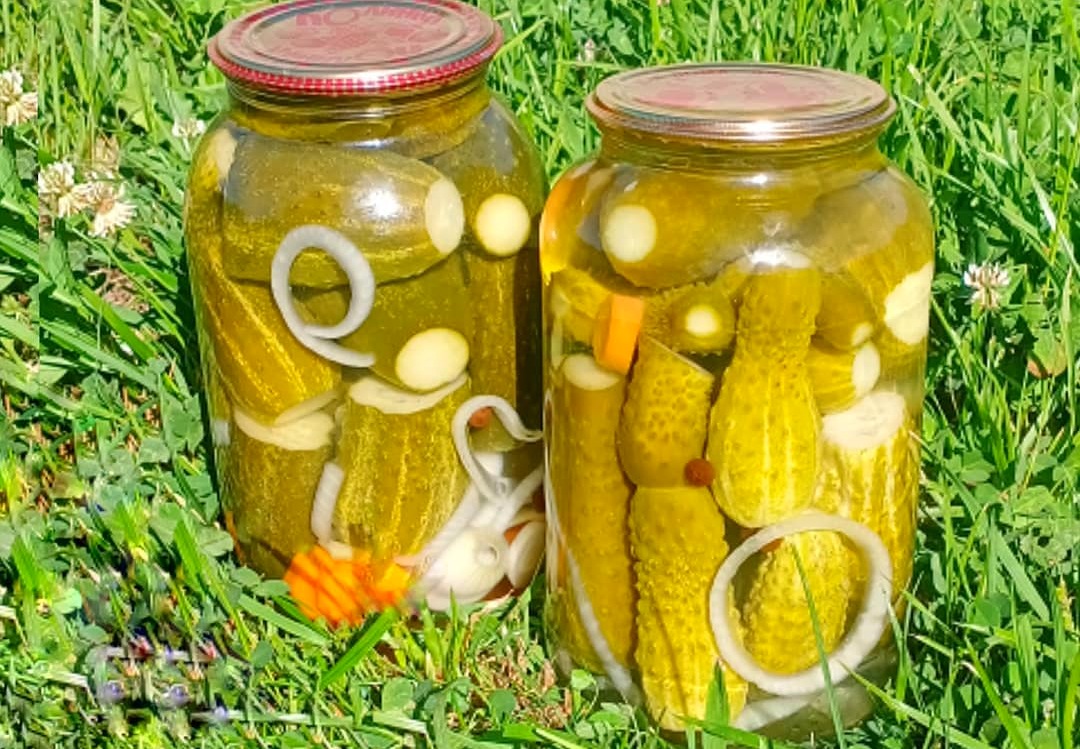 Ті самі знамениті мариновані огірочки "ПО-БОЛГАРСЬКИ" на зиму. Закриваю їх вже більше 10 років - хрумкі і дуже смачні