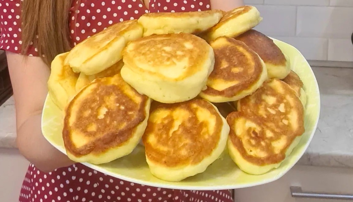 Пишні оладки на кефірі за матусиним рецептом. Виходять завжди і у всіх - рекомендую!