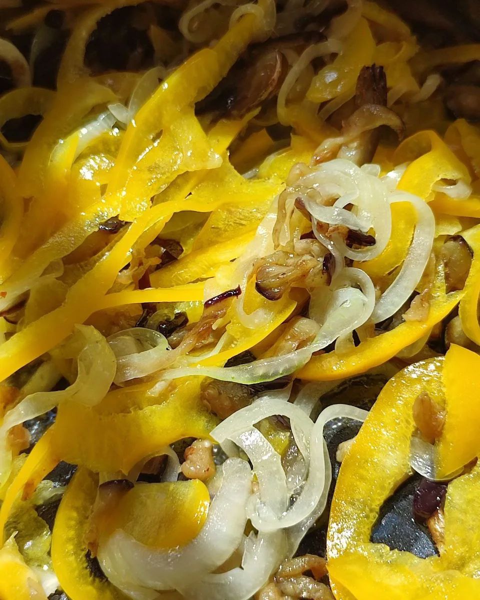 Фунчоза з овочами по-корейськи - гостра, пікантна закуска до будь-якого літнього застілля