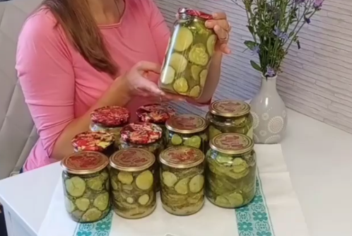 Салат з огірків у гірчичній заливці на зиму. Маєте багато перерослих огірків і не знаєте що з ними робити - цей салат ваш порятунок!