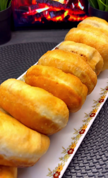 Хрусткі пиріжки з картоплею та грибами - швидко та дуже смачно. Цей рецепт повинен у Вас бути!