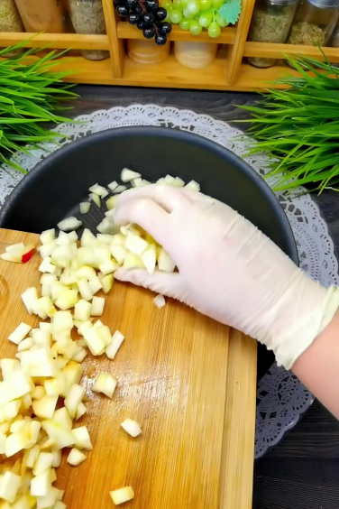 М'які пиріжки як пух, які довго не черствіють. Здобні будочки з ароматною начинкою за рецептом моєї матусі