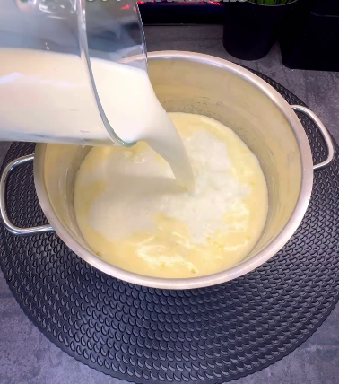 Найлінивіший, але неймовірно смачний "Наполеон" - готую його на швидку руку до приходу неочікуваних гостей