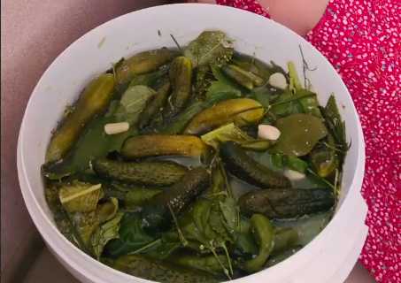 Бочкові огірки - рецепт найсмачніших, хрумких огірочків від моєї бабусі. Швидкий і простий спосіб!