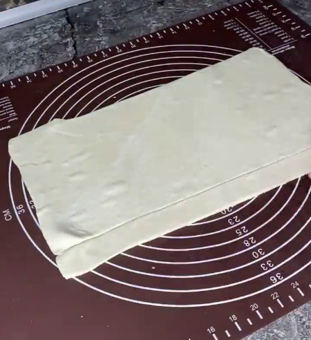 Ті самі трубочки з дитинства! Листкові трубочки з білковим кремом - це так смачно, що словами не передати!