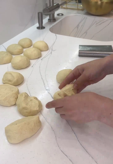 Готуємо пиріжки на борошняній заварці! Тепер інакше пиріжки не готую! Неймовірно смачні і ніжні - не рецепт, а золото