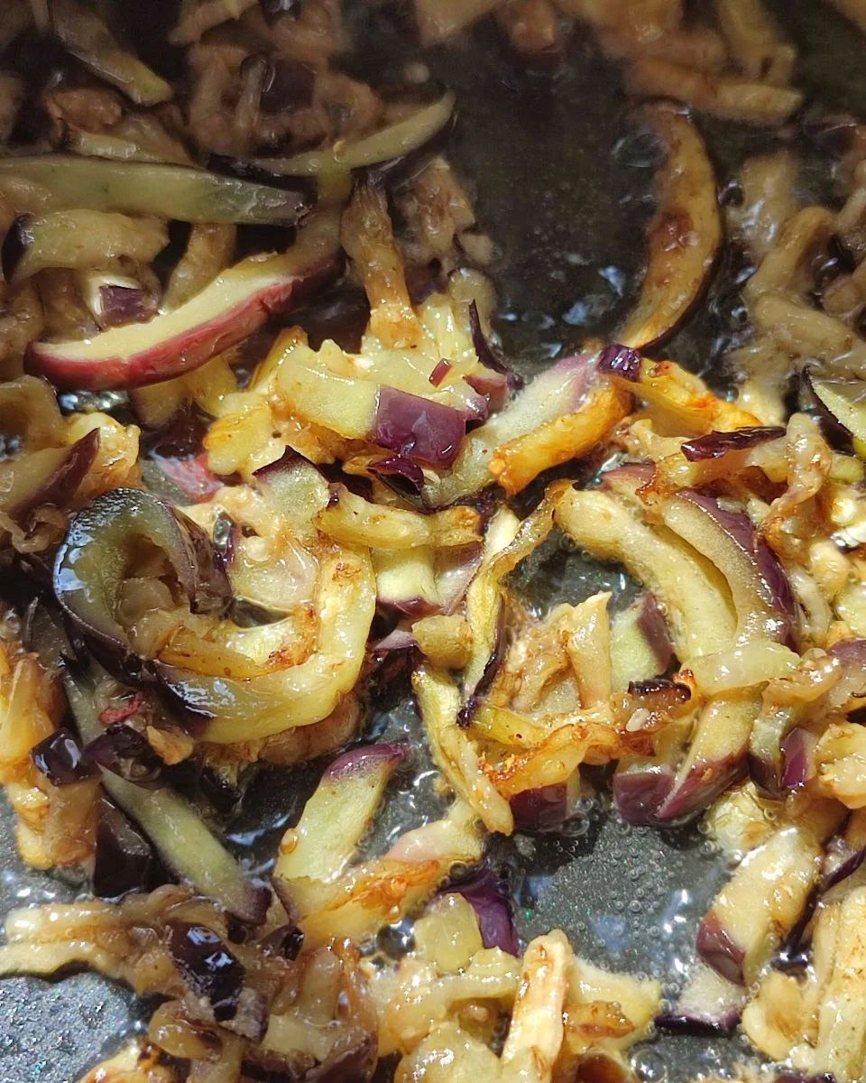 Фунчоза з овочами по-корейськи - гостра, пікантна закуска до будь-якого літнього застілля