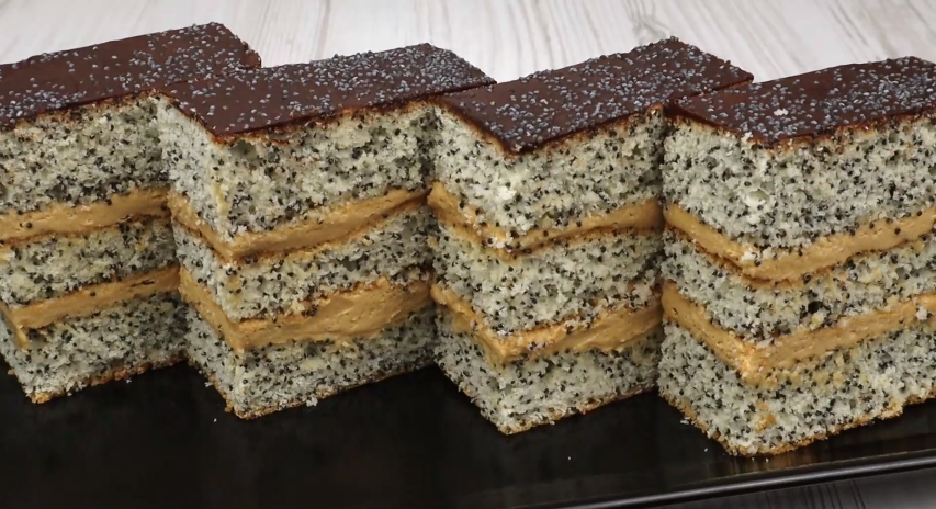 Доступний маковий пляцок «Від Мами». Старий, але завжди актуальний рецепт від української господині