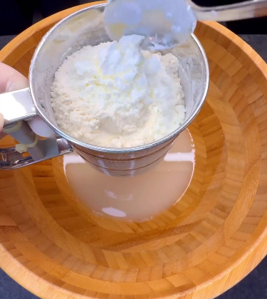 Хрусткі пиріжки з картоплею та грибами - швидко та дуже смачно. Цей рецепт повинен у Вас бути!