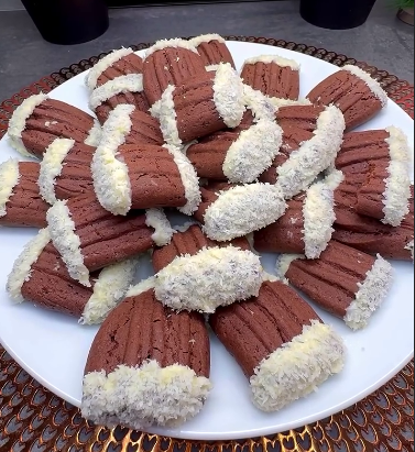 Найсмачніше та найкрасивіше шоколадне печиво - простий, бюджетний рецепт на швидку руку