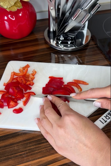 Салат "Анкл Бенс" з кабачків на зиму. Виходить надзвичайно смачний і готується просто - обов'язково беріть на замітку