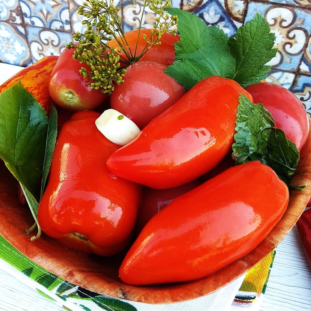 Помідори квашені холодним способом - смачно дуже! Супер рецепт! Від таких помідорок неможливо відірватись!