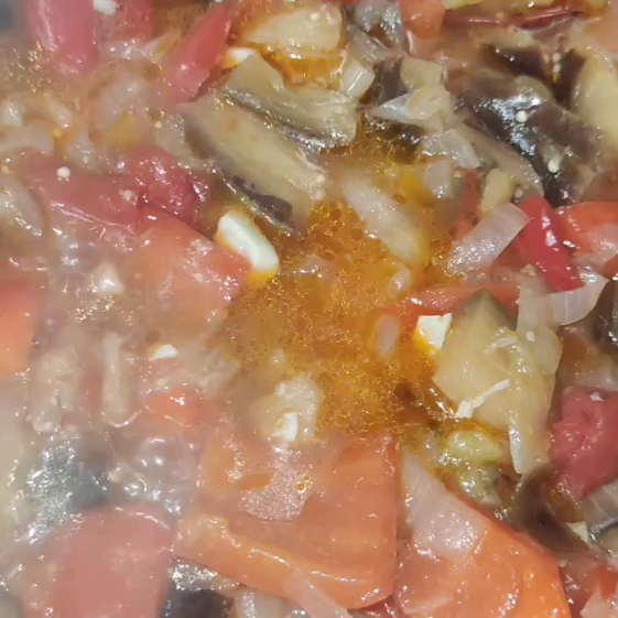 Салат "В десяточку" на зиму. Це найсмачніший салат, який я готувала! Його з'їдаємо швидше за всі!