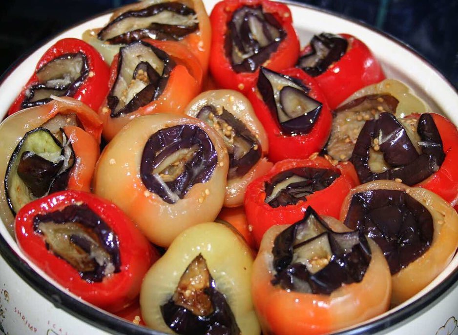 Це щось супер смачно і БЕЗ СОЛІ! Рецепт шукають всі! Перець фарширований баклажанами на зиму