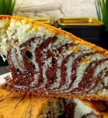 Найкращий і вдалий рецепт солодкого пирога "Зебра" - мої просять пекти його щодня