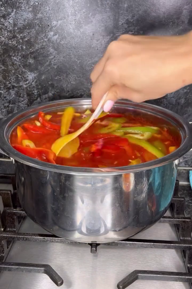 Салат на зиму «Анкл Бенс» - смачний салатик, який взимку точно не буде зайвим на будь-якому столі!