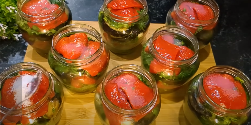 Взимку пальчики оближеш! Найсмачніші баклажани із солодким перцем на зиму! Все дуже просто, а результат суперовий!