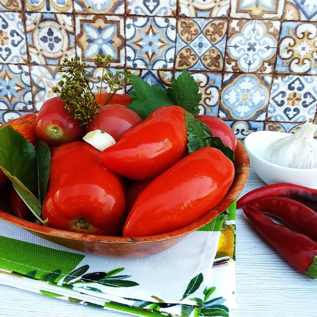 Помідори квашені холодним способом - смачно дуже! Супер рецепт! Від таких помідорок неможливо відірватись!