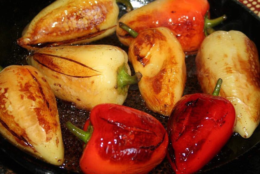 Рецепт простіше простого, а результат Вас приємно здивує! Смажений перець маринований з часником