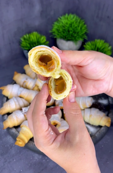 Кращого рецепта ще не зустрічала! Найвдаліше пісочне тісто! Рогалики зі згущеним молоком