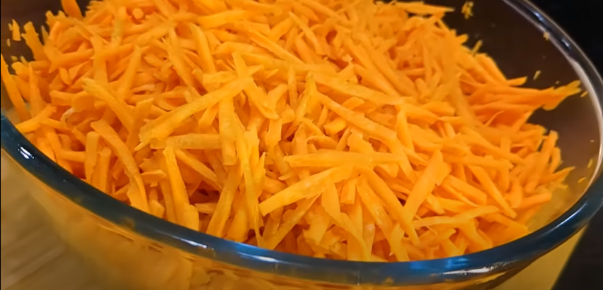 Взимку пальчики оближеш! Салат із зелених помідорів на зиму - дуже смачний салатик за старим, перевіреним рецептом моєї мами!