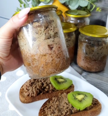 Печінковий паштет для тривалого зберігання! Відкрий і їж - дуже смачний і ніжний, а рецепт найпростіший!