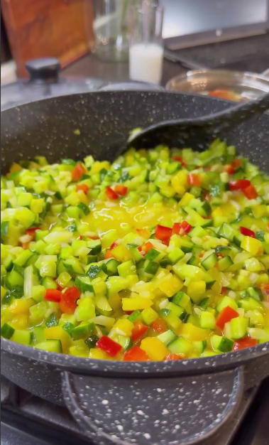 Зробила на пробу і вже з'їли! Готую наступну партію! Огірково-гірчичний соус "Реліш" на зиму