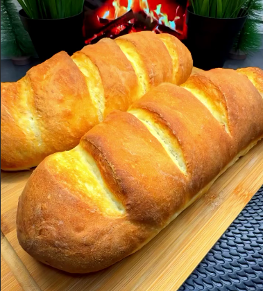 Неймовірно смачні батони з картопляного пюре, що довго не черствіють - не рецепт, а знахідка!
