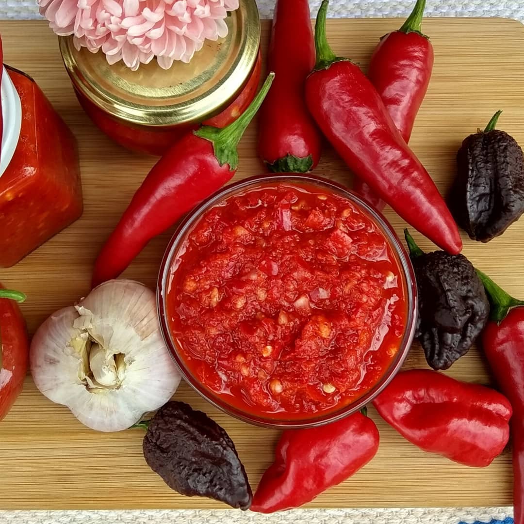 Гостренька приправа "Кочі" на зиму з 3 інгредієнтів - супер рецепт! Просто, швидко і БЕЗ термічної обробки!