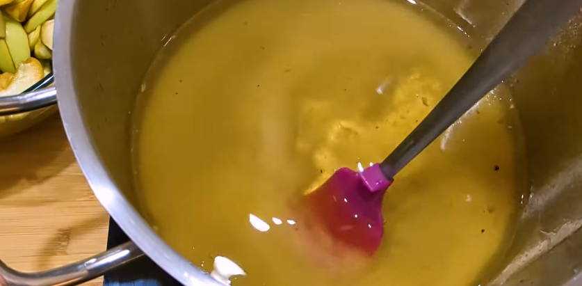 Яблучні часточки як мармелад, пружні як цукати і не розварюються! Прозоре варення із яблук на зиму! Скільки не роби завжди мало!