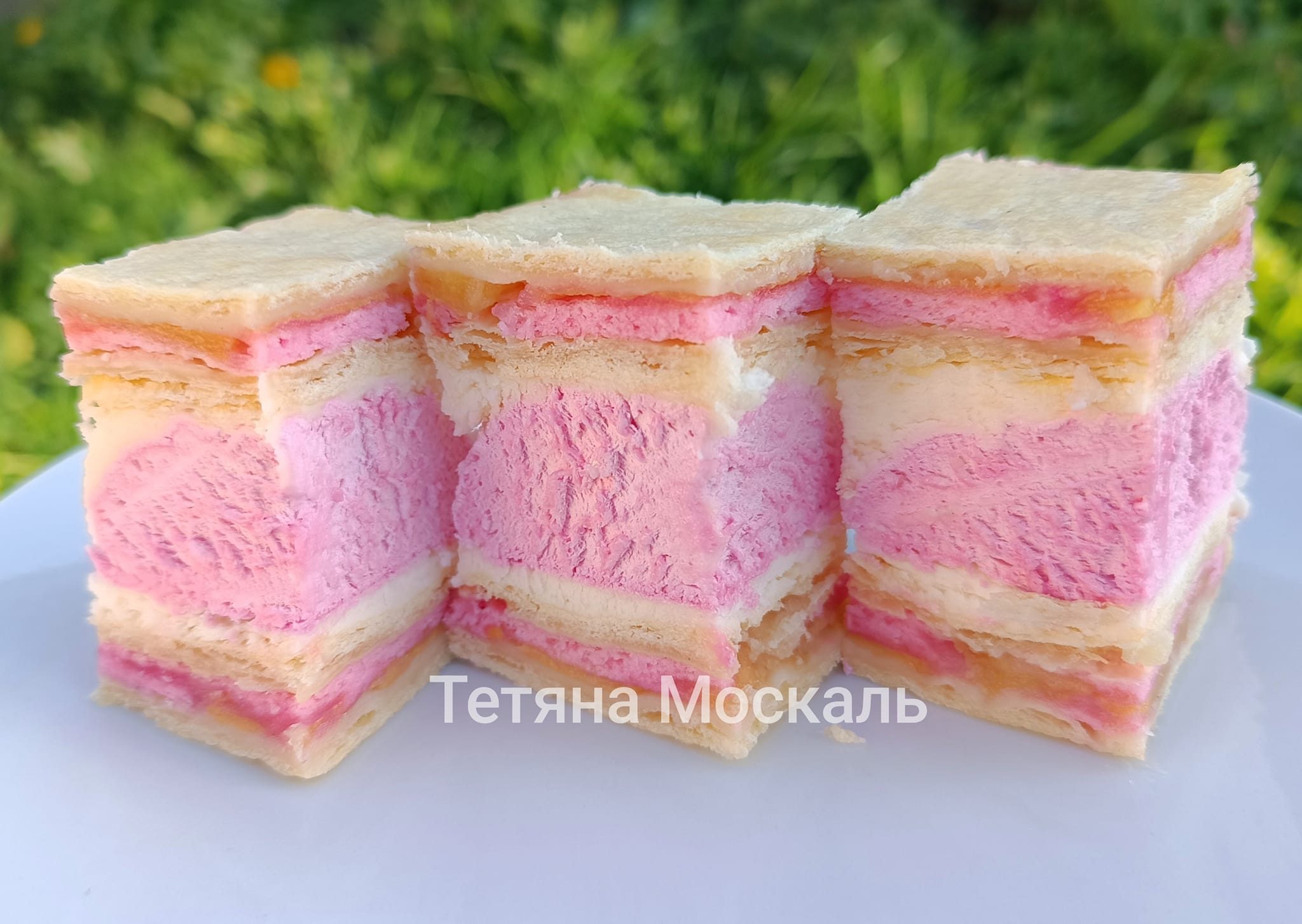 Улюблена "Слойка" з яблуками, та ще й з зефіром - ну як тут без нього! Розкішний пляцок від української господині!