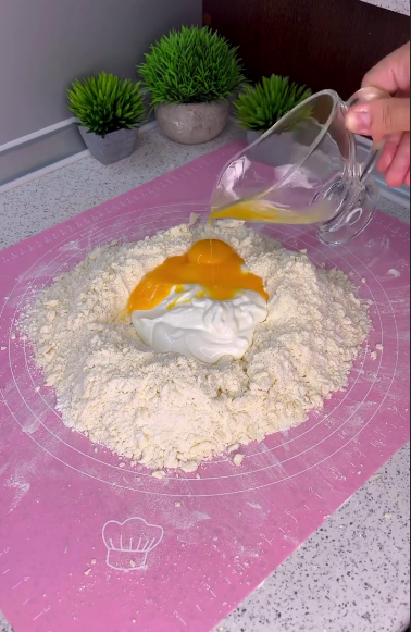 Кращого рецепта ще не зустрічала! Найвдаліше пісочне тісто! Рогалики зі згущеним молоком