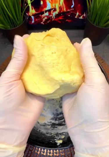 Неймовірно смачне печиво "Хусточки", за смаком нагадують трубочки з білковим кремом - обов'язково спробуйте