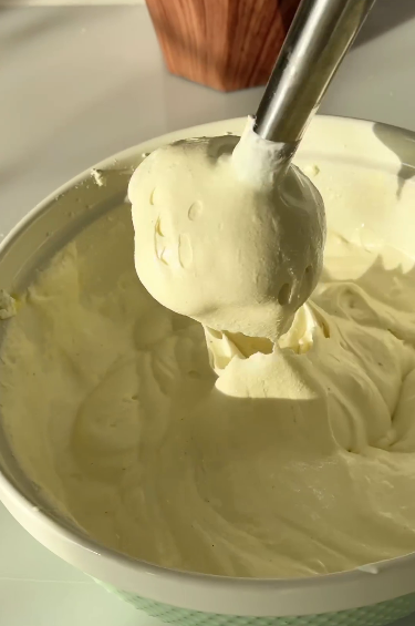 Та сама СИРНА ЗАПІКАНКА, про яку всі говорять! Найніжніша, пишна і дуже смачна!