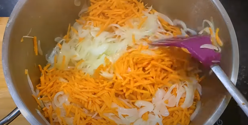 Взимку пальчики оближеш! Салат із зелених помідорів на зиму - дуже смачний салатик за старим, перевіреним рецептом моєї мами!