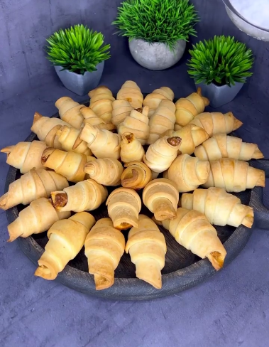 Кращого рецепта ще не зустрічала! Найвдаліше пісочне тісто! Рогалики зі згущеним молоком