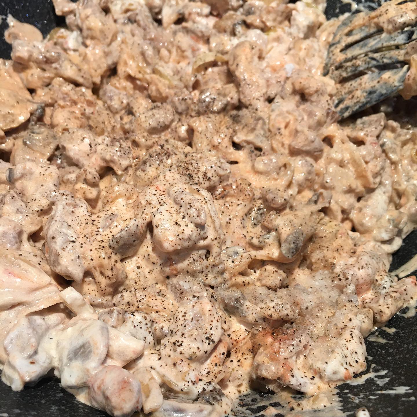 Найсмачніша в світі підлива "Бефстроганів" - ідеально з будь-яким гарніром: макаронами, пюре, крупами!