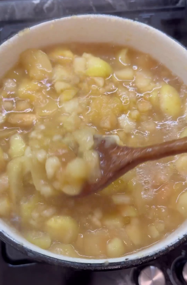 Готую вже кілька років підряд за цим рецептом! Яблучне пюре "Ніжинка" на зиму - це неймовірна смакота!