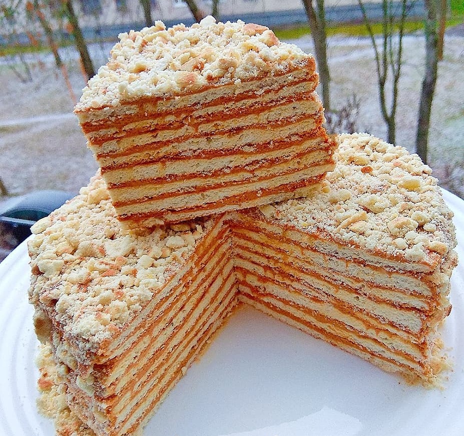 Медовик на сковорідці - рецепт простий, економний, а результат відмінний! Готуємо тортик на швидку руку!