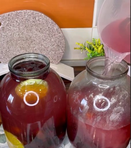 Цей компот летить у нас найперший взимку! Компот зі слив на зиму - рецепт БЕЗ стерилізації на 3 л банку